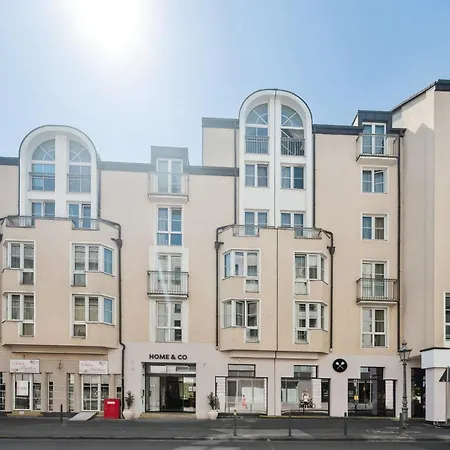 And Coliving I Aparthotel